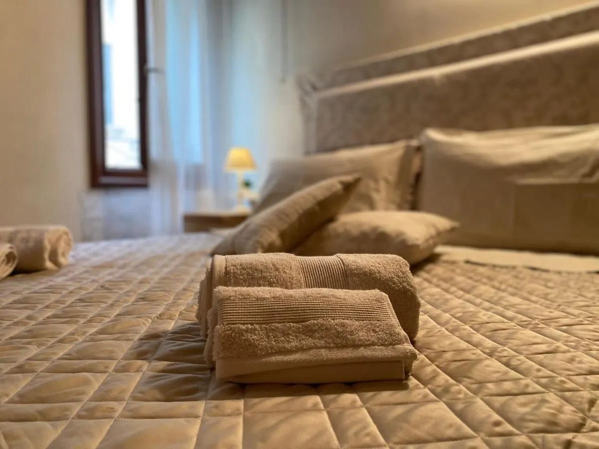 Lovely البندقية 0*,  إيطاليا